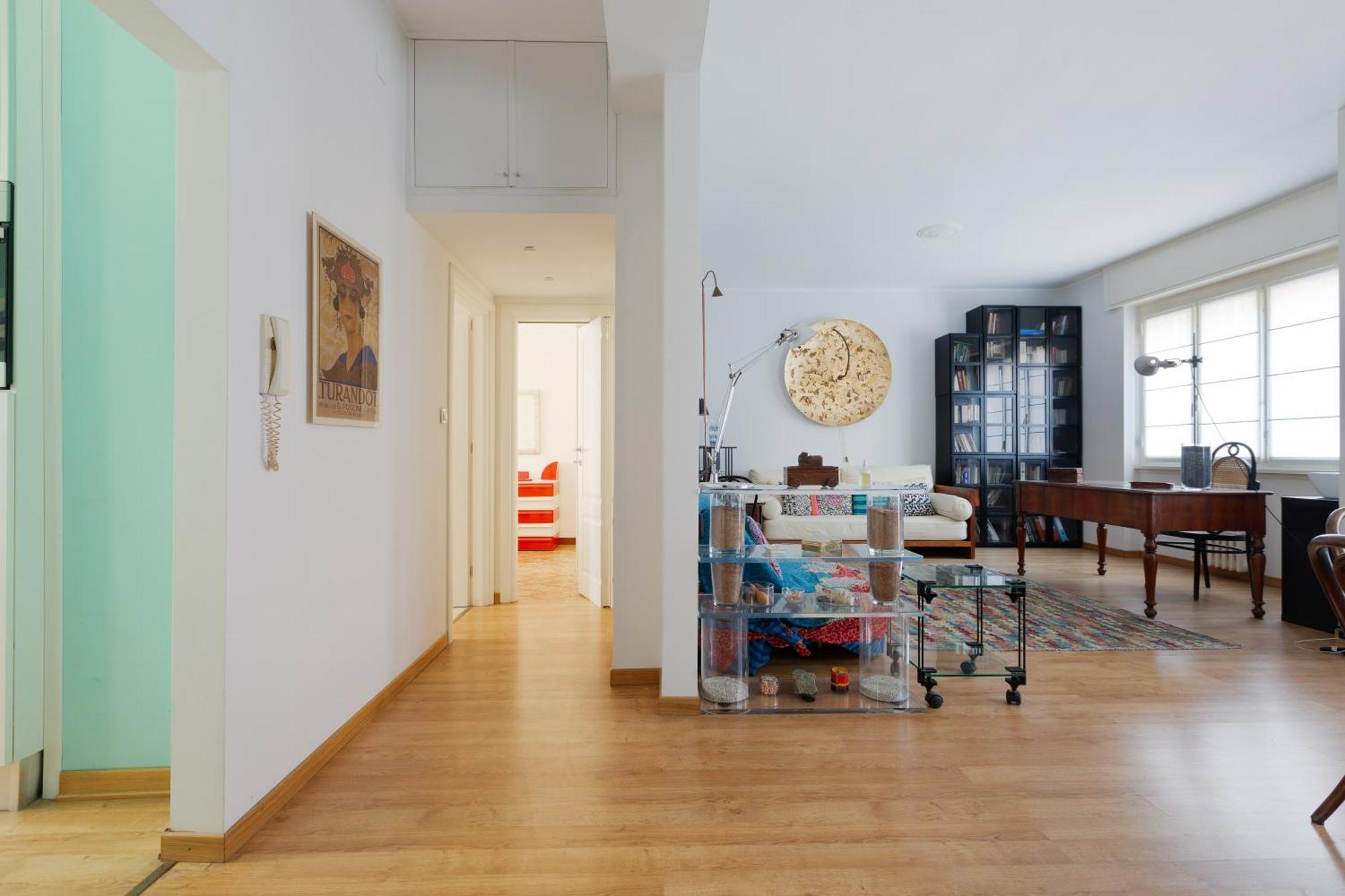 Milan-Linate Apartment With Balcony Exterior photo